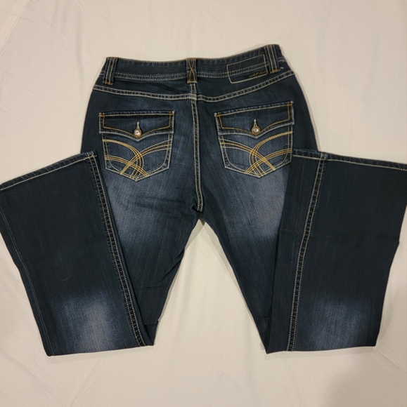 Womens INC Jeans, Size 6 - Picture 2 of 4